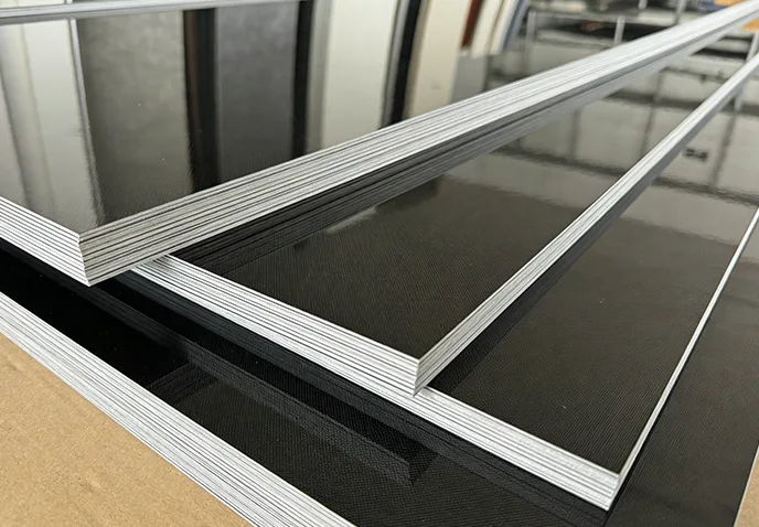 PET айна көміртекті кристалды қабырға панелінің ерекшеліктері.